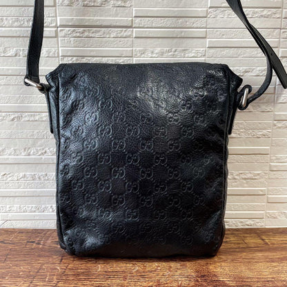Gucci GG Guccissima Leather Shoulder Bag Messenger All Over Print Black — view 3