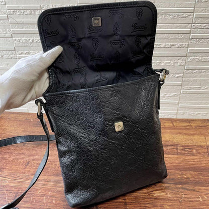 Gucci GG Guccissima Leather Shoulder Bag Messenger All Over Print Black — view 8