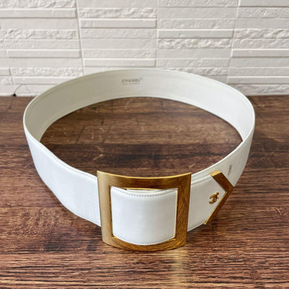 Chanel Leather CC Logo Gold Buckle Belt Thick White — view 5