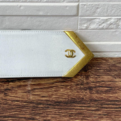 Chanel Leather CC Logo Gold Buckle Belt Thick White — view 8