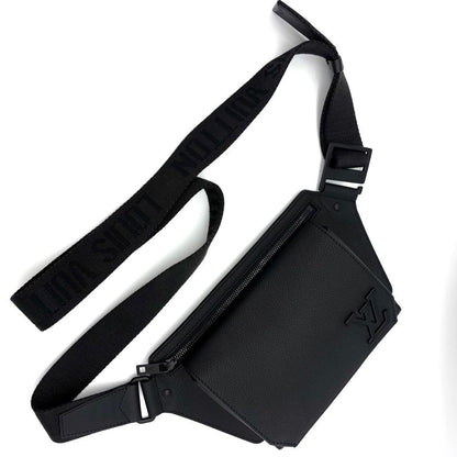 Louis Vuitton Aerogram Takeoff Sling Bag Noir — view 3