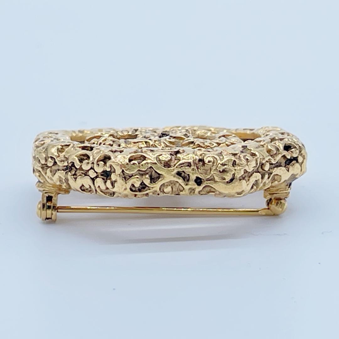 Chanel Brooch CC Logo Lava Gold — view 3