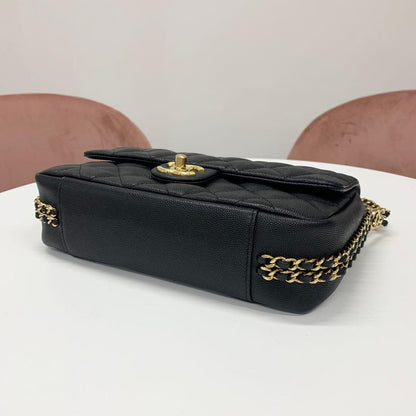 Chanel Quilted Turnlock CC Logo Double Chain Shoulder Bag — view 4