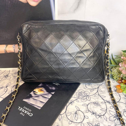 Chanel Camera Bag Quilted CC Logo Vintage — view 3