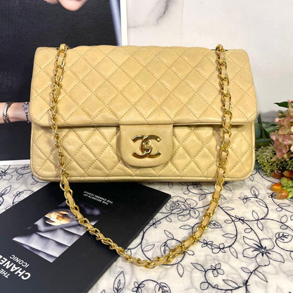 Chanel Vintage Turnlock Quilted Beige Shoulder — view 2