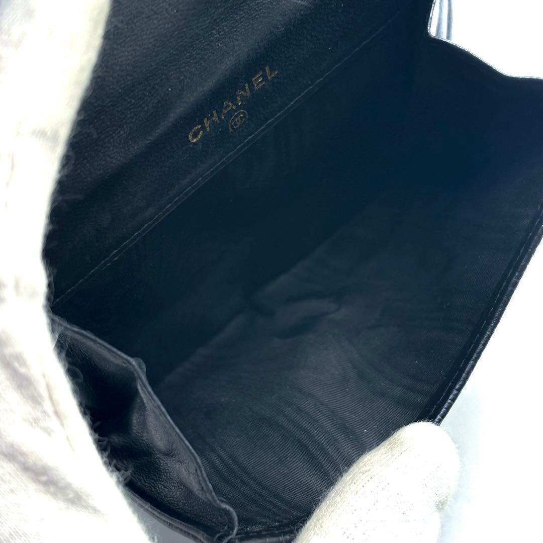Chanel Wallet Coco Stitch Hook Caviar Bifold — view 5