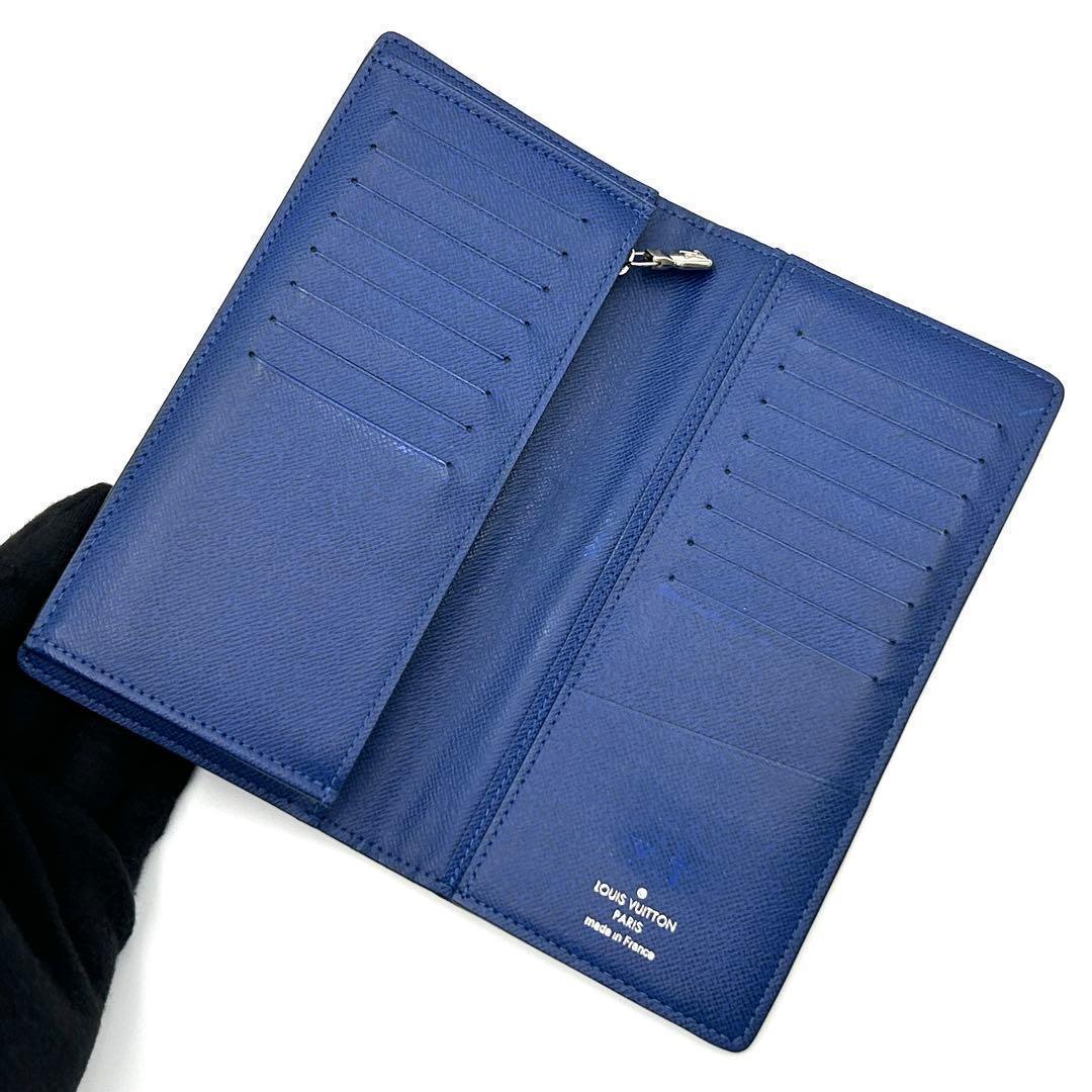 Louis Vuitton Taigarama Portefeuille Brazza Wallet Cobalt — view 3