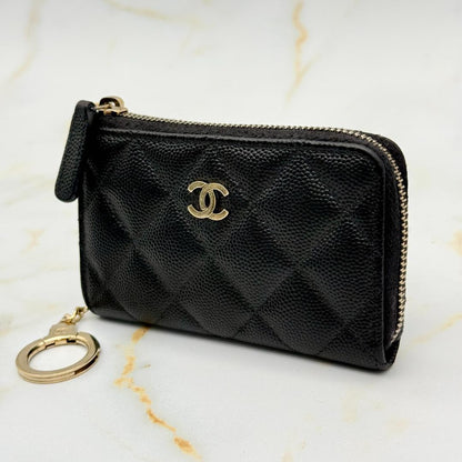 Chanel Caviar Leather Che Card Case — view 3