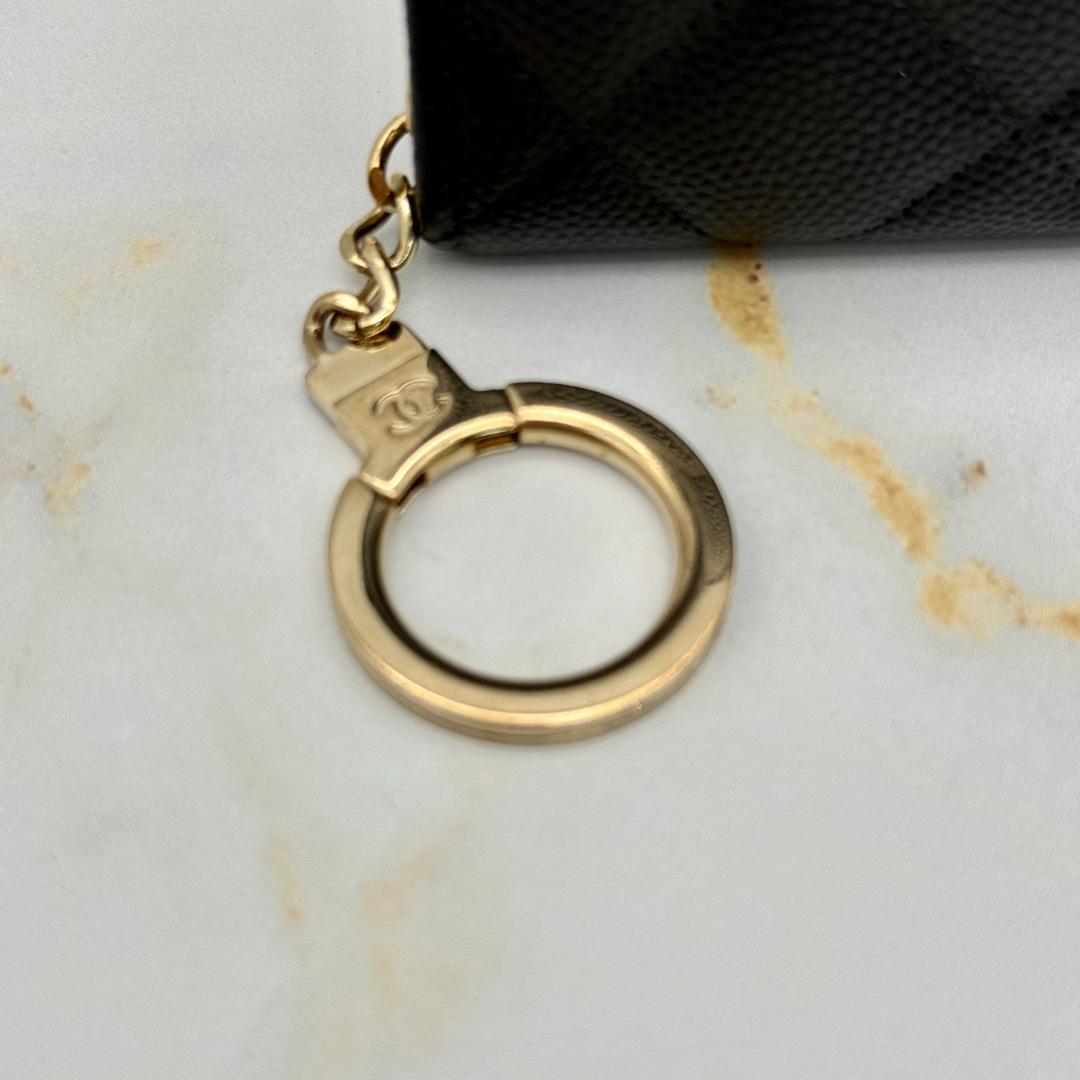 Chanel Caviar Leather Che Card Case — view 5