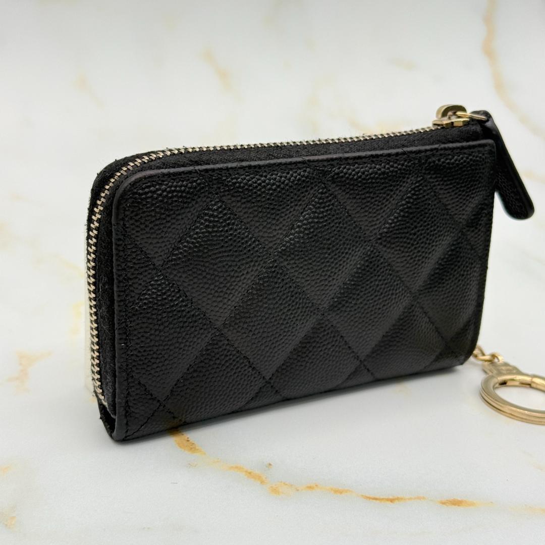 Chanel Caviar Leather Che Card Case — view 7