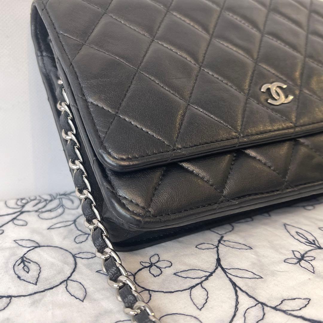 Chanel Chain Wallet Quilted Lambskin Silver — view 3