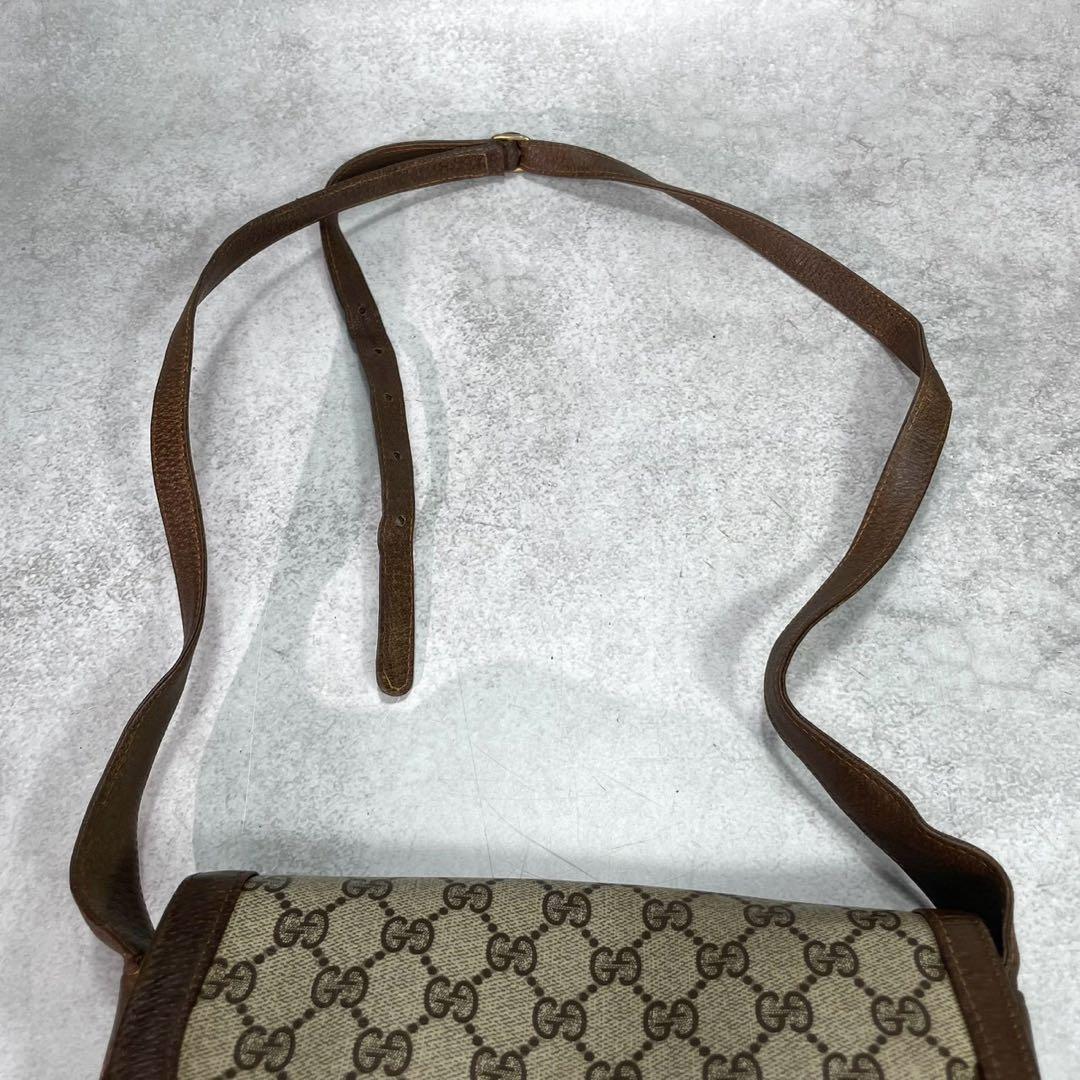 Gucci GG Shoulder Bag Brown Beige Leather — view 4