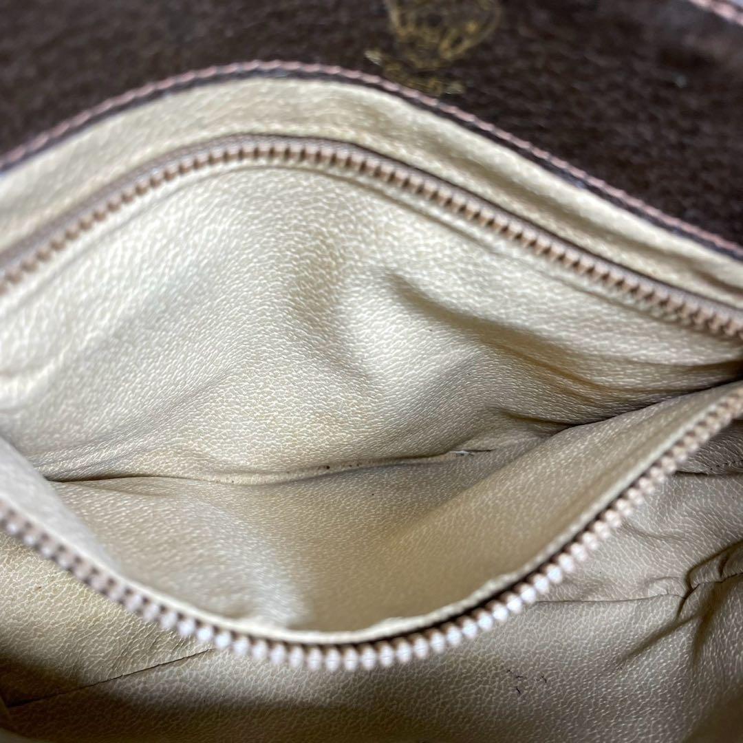 Gucci GG Shoulder Bag Brown Beige Leather — view 6