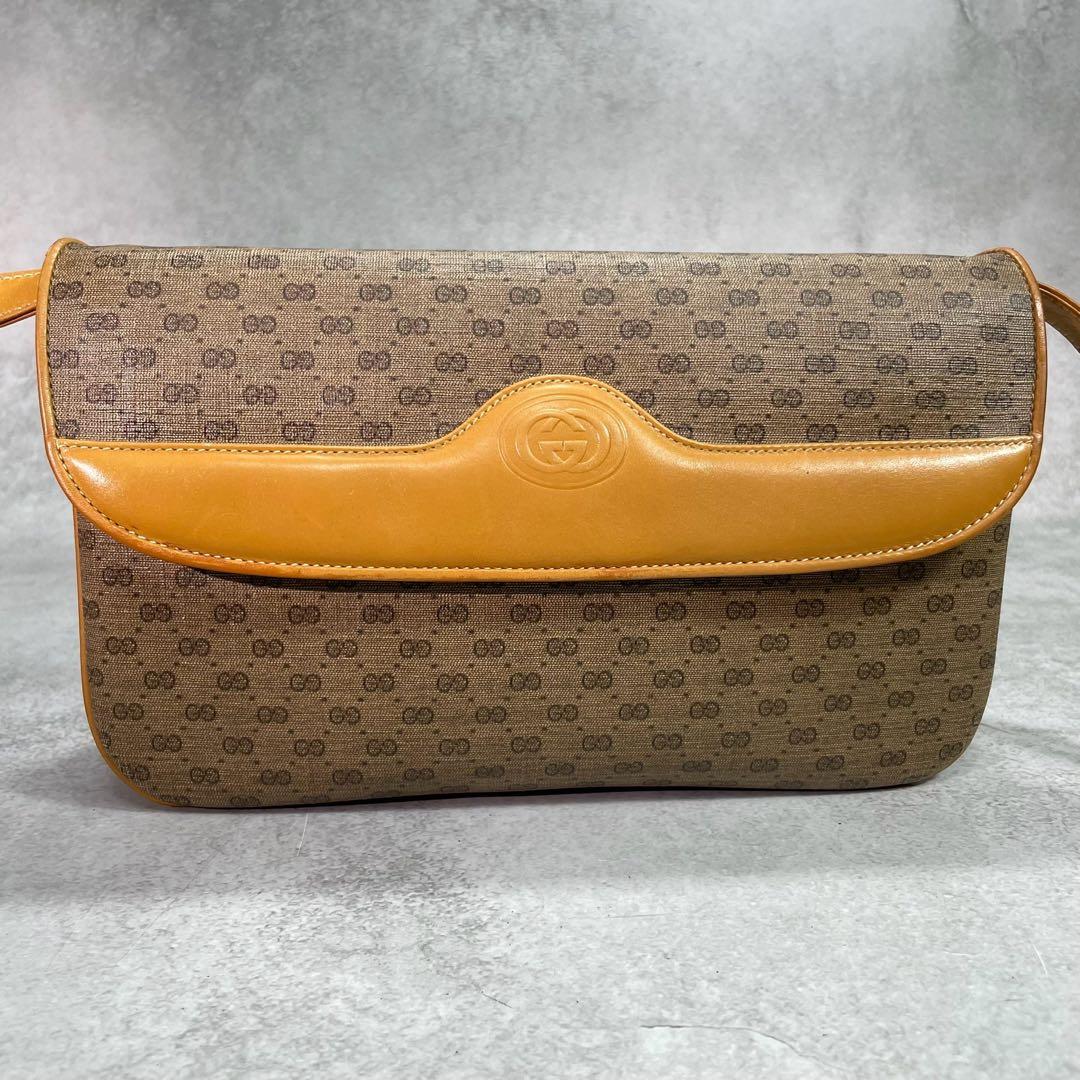Gucci GG Shoulder Bag Brown Beige Leather Logo — view 2