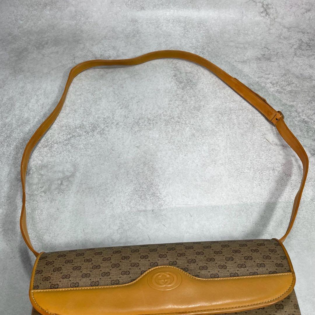 Gucci GG Shoulder Bag Brown Beige Leather Logo — view 4