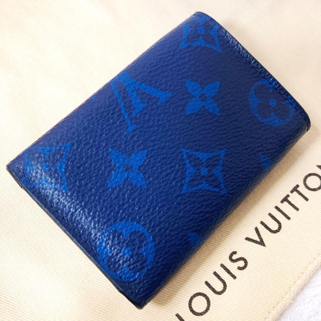 Louis Vuitton Discovery Taiga Llama Compact Trifold Wallet