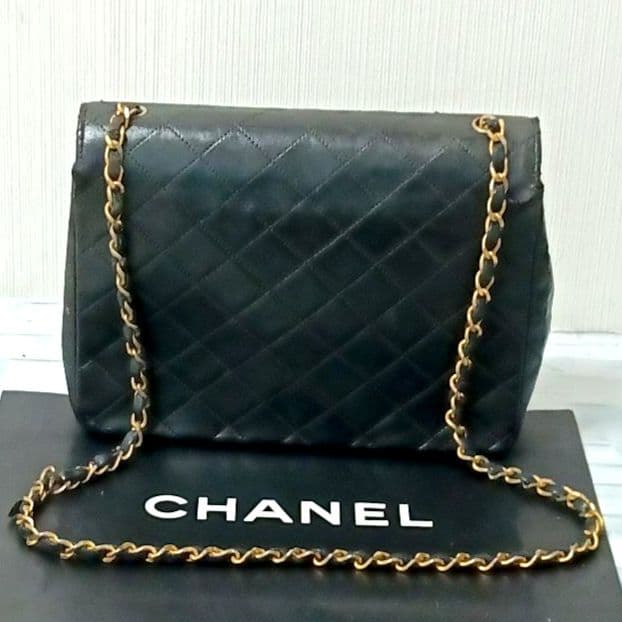 Chanel Chain Shoulder Quilted Lambskin Single Flap Black — view 2