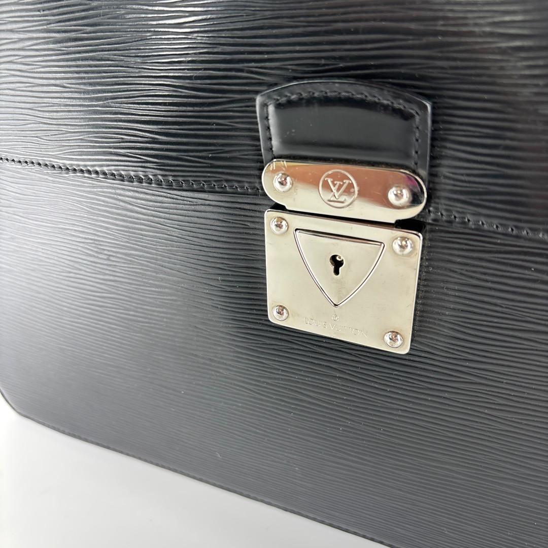 Louis Vuitton Super Epi Robusto 1 Black Leather Business Bag — view 7