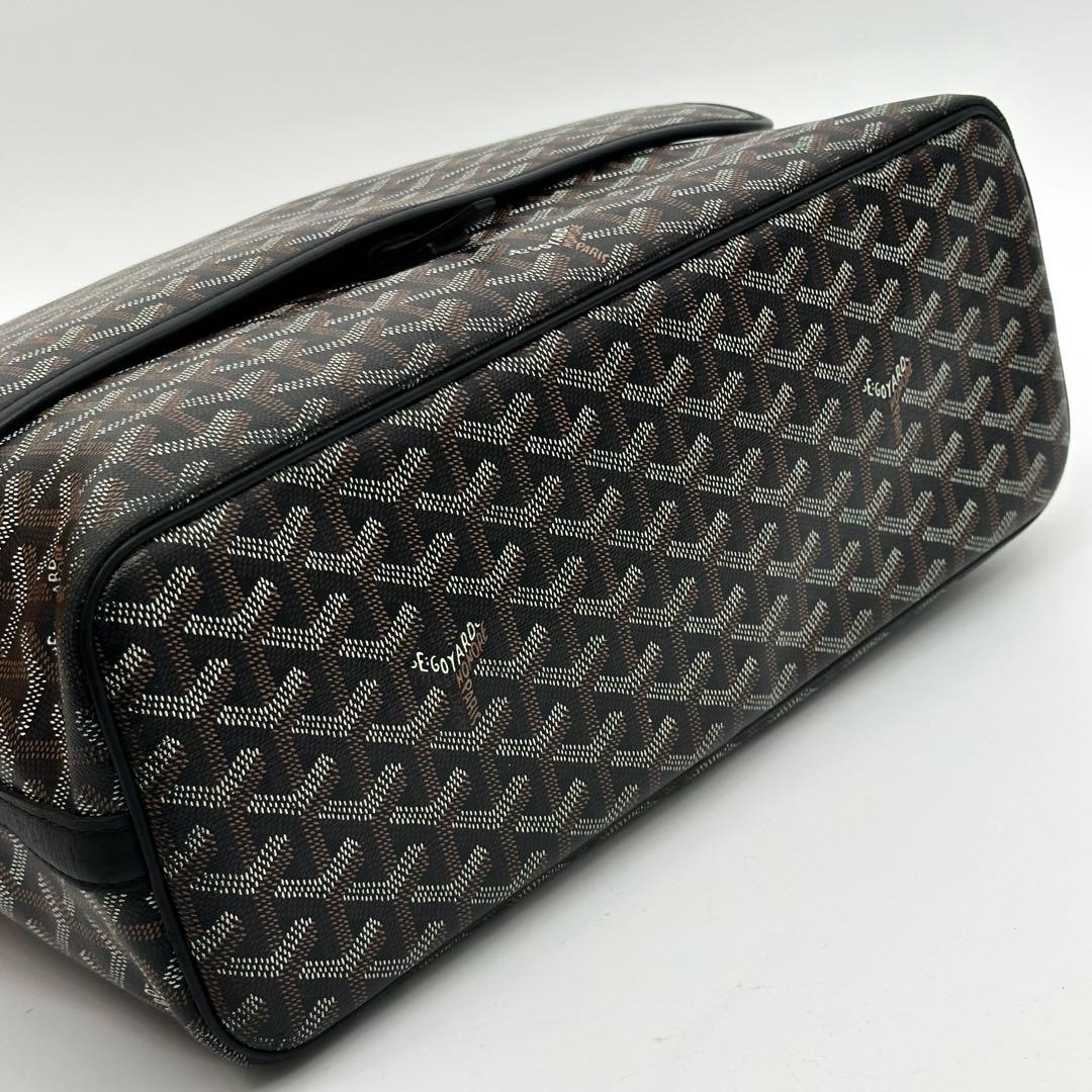 Goyard Capetien MM Messenger Monogram Shoulder Bag — view 7