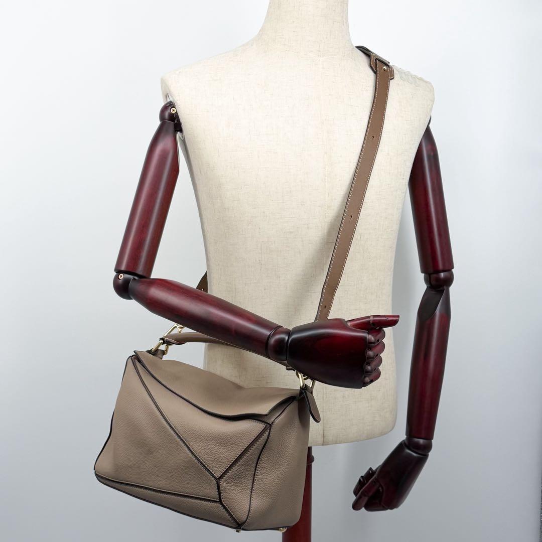 Loewe Puzzle Edge Medium Handbag Leather 2-Way — view 5