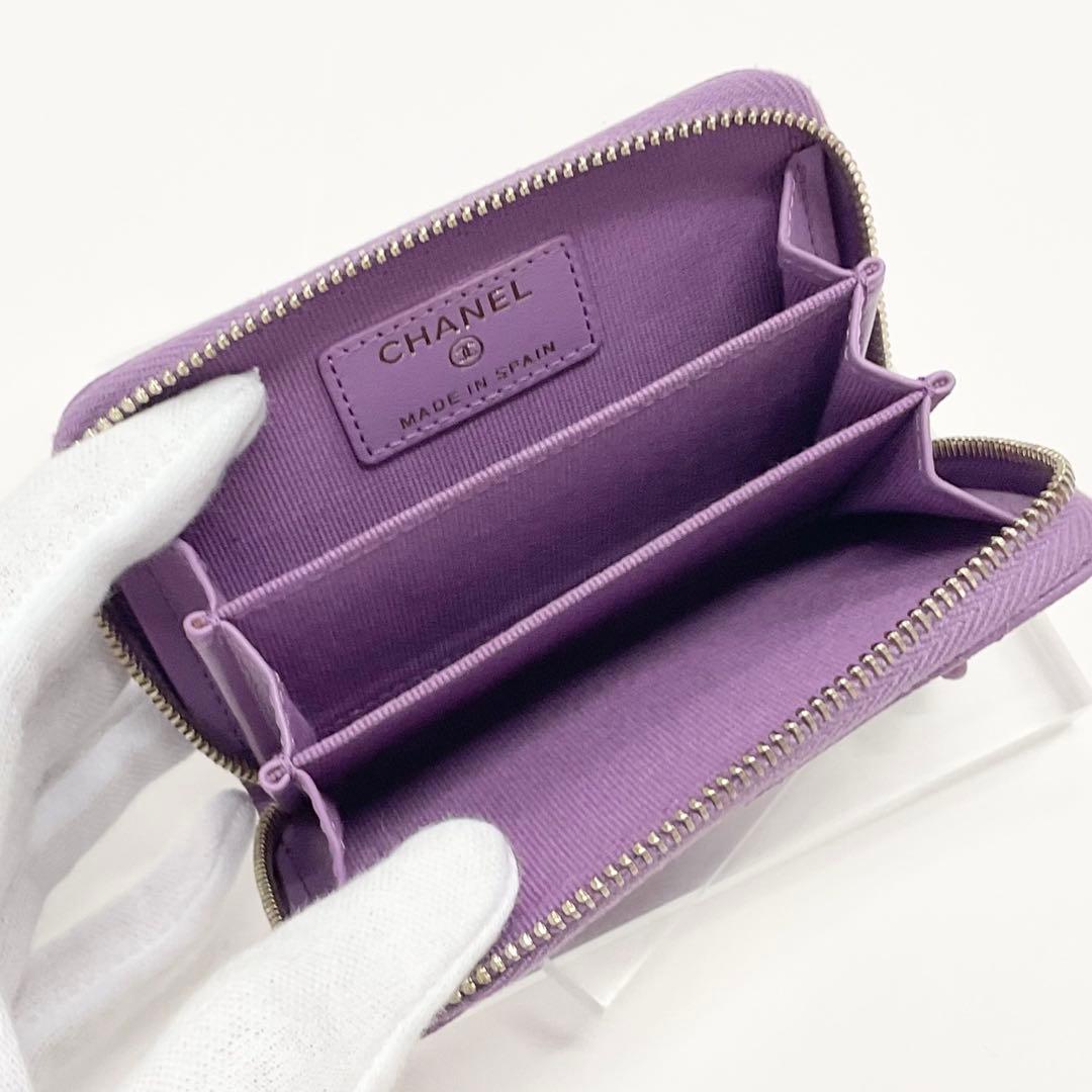 Chanel Caviar Leather CC Logo Quilted Classic Coin Purse — view 6