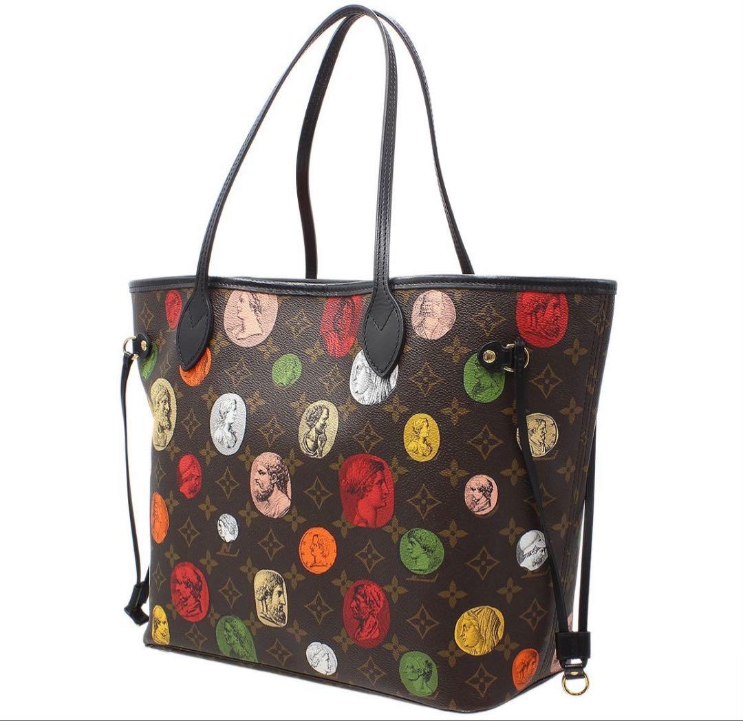 Louis Vuitton Neverfull MM Tote — view 3