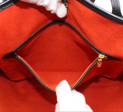 Louis Vuitton Neverfull MM Tote — view 8