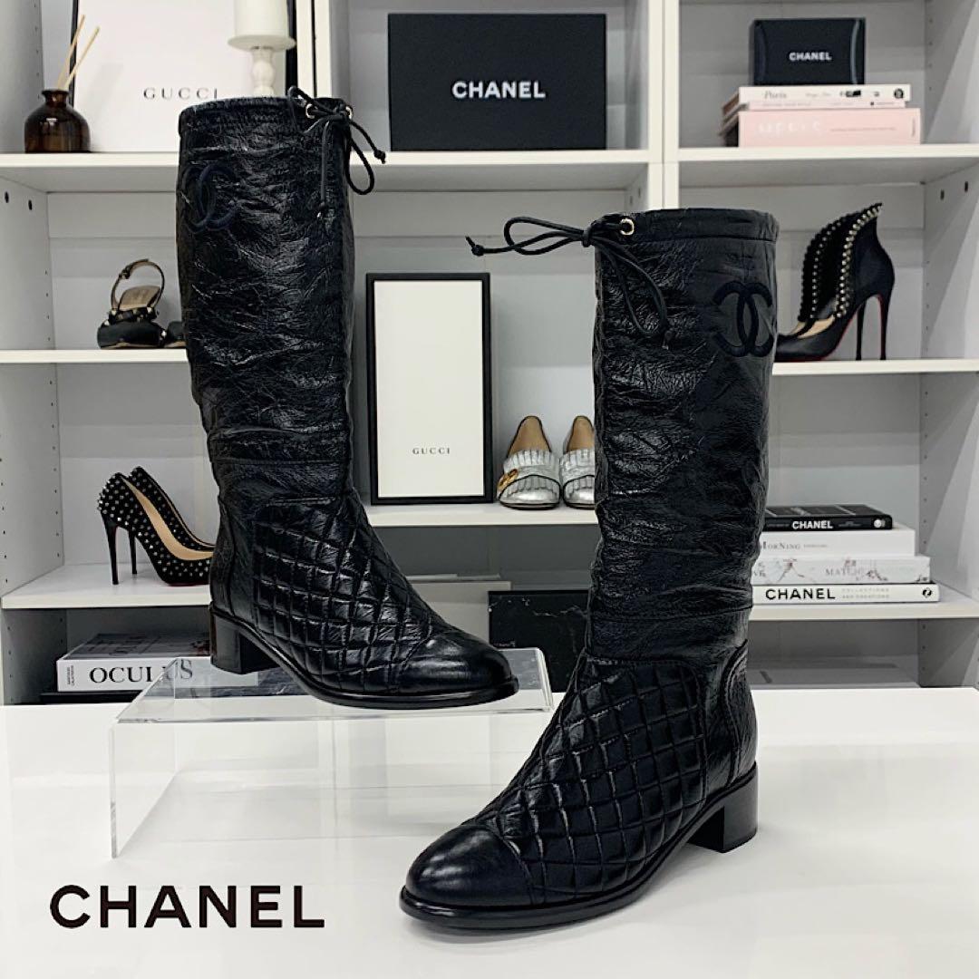 Chanel CC Logo Quilted Leather Wrinkled Long Boots