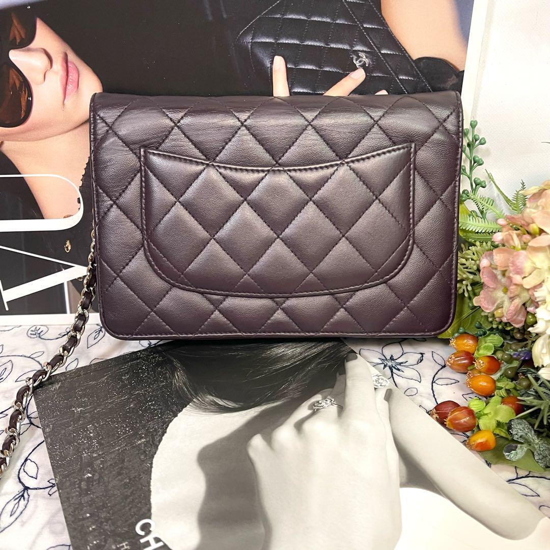 Chanel Chain Wallet Quilted Brown — view 3