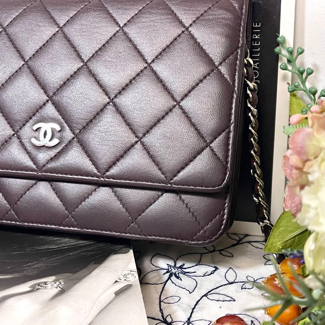 Chanel Chain Wallet Quilted Brown — view 5