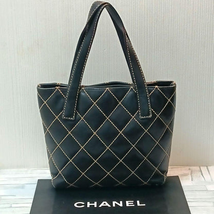 Chanel Wild Stitch Tote Calfskin Black — view 2