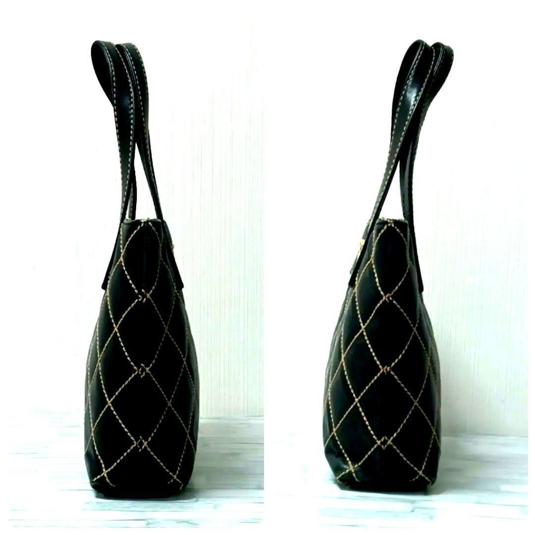 Chanel Wild Stitch Tote Calfskin Black — view 3