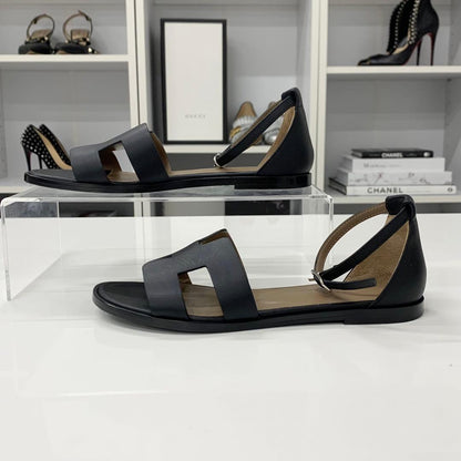 Hermes Santorini Leather Strap Flat Sandals Black — view 3