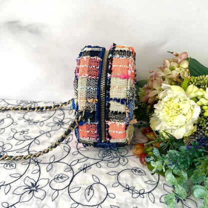 Chanel Round Mini Classic Chain Shoulder Bag — view 4