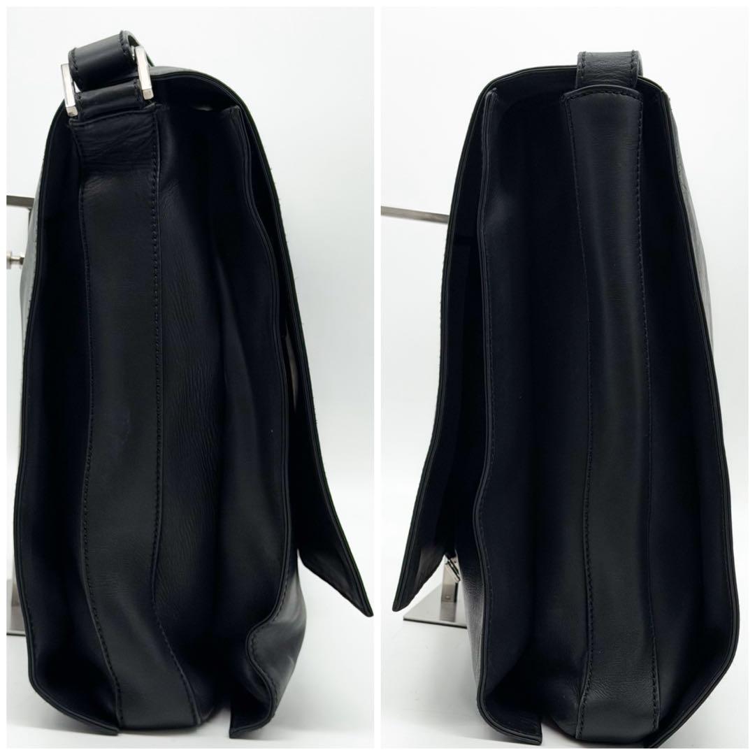 Gucci Tom Ford Era Shoulder Bag Leather Vintage Flap — view 5