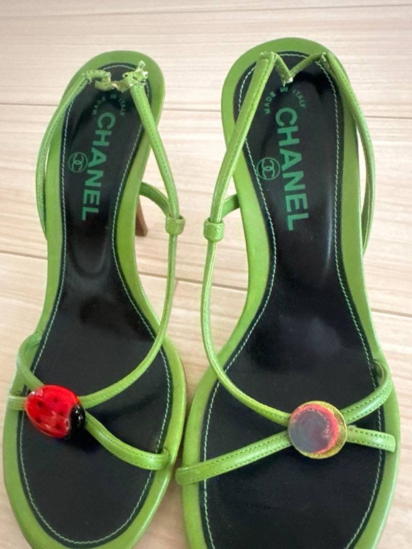 Chanel Ladybug Sandals Green Vintage — view 7