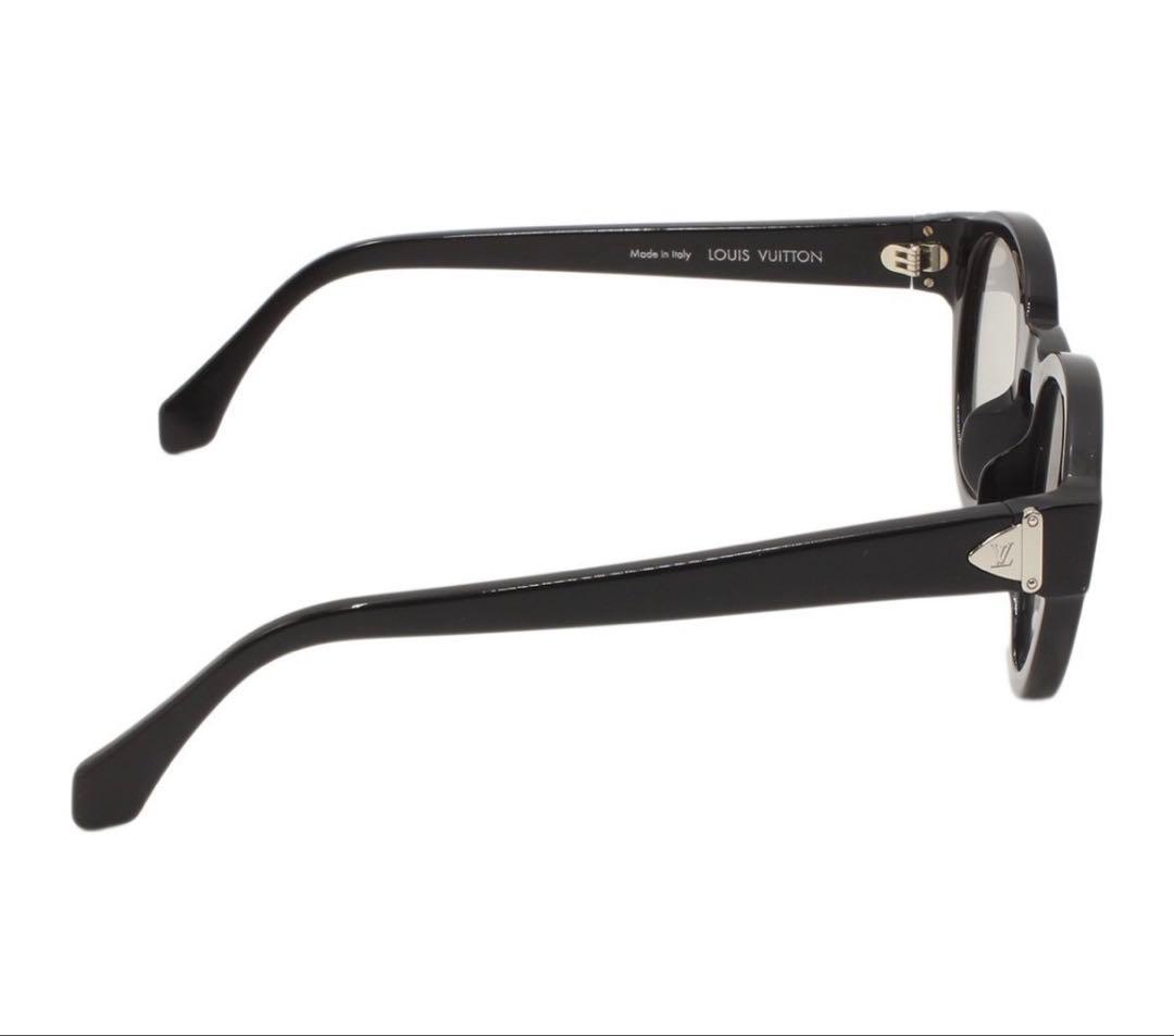 Louis Vuitton LV Glide Round Sunglasses Eyewear — view 4