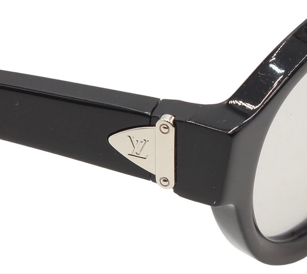 Louis Vuitton LV Glide Round Sunglasses Eyewear — view 6