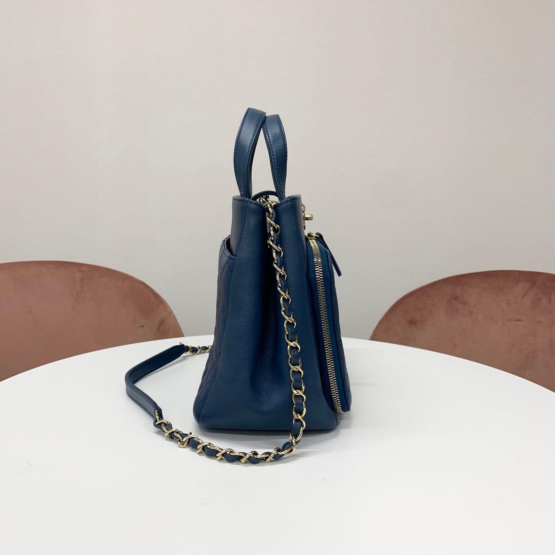 Chanel Business Affinity CC Logo Shoulder Bag