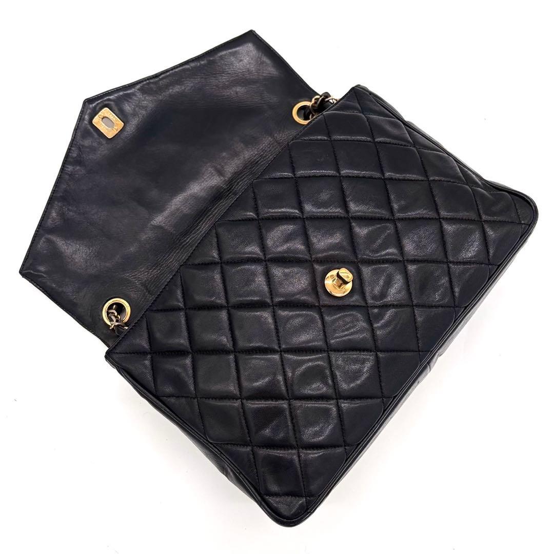 Chanel Quilted Chain Shoulder Bag Lambskin Black CC Logo — view 3