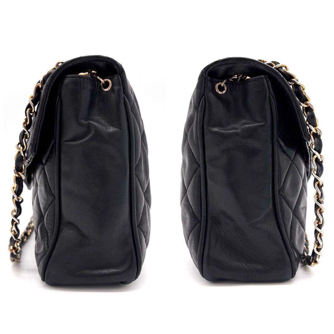 Chanel Quilted Chain Shoulder Bag Lambskin Black CC Logo — view 5