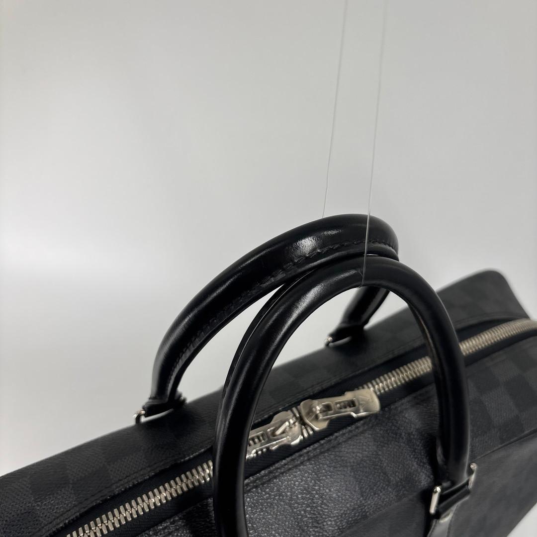 Louis Vuitton Damier Graphite Porte Documents Voyage GM — view 6