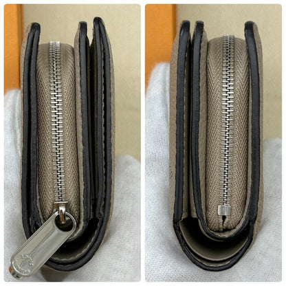 Louis Vuitton Portefeuille Clair Mahina Bifold Wallet — view 4