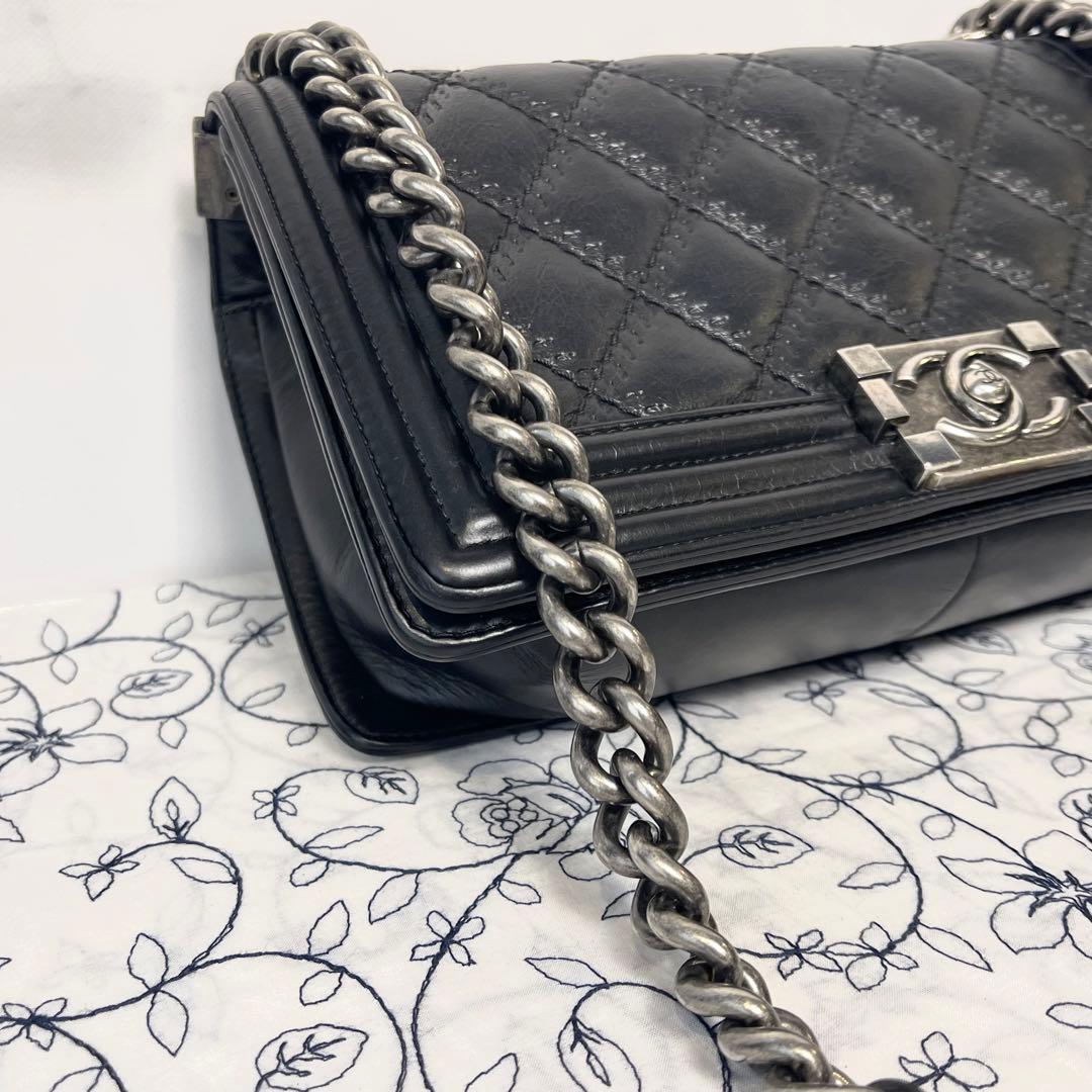 Chanel Quilted Shoulder Bag Black — view 3