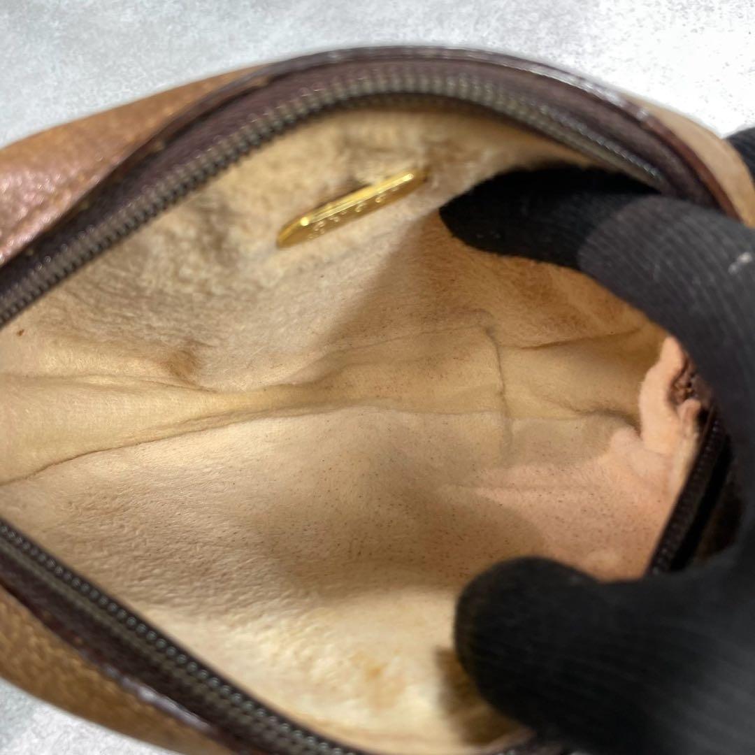 Gucci GG Shoulder Bag Brown Beige Logo Leather — view 5