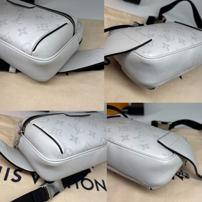 Louis Vuitton Taigarama Bum Bag Antarctica — view 9
