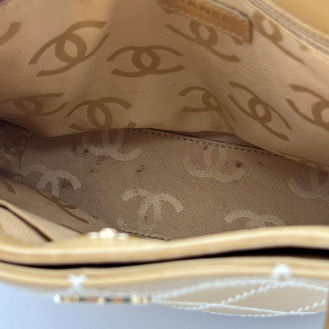 Chanel Wild Stitch Mini Tote Beige — view 9