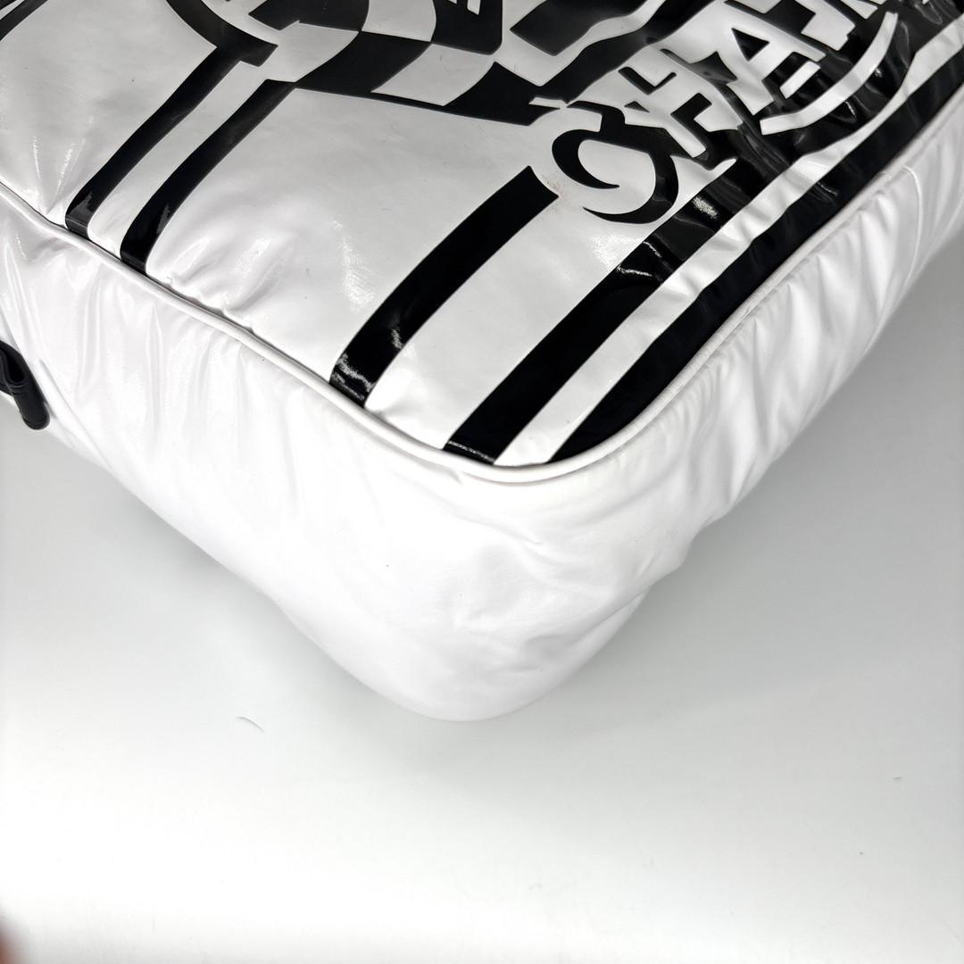 Chanel Cruise Line la Pausa Chain Shoulder Bag White — view 7