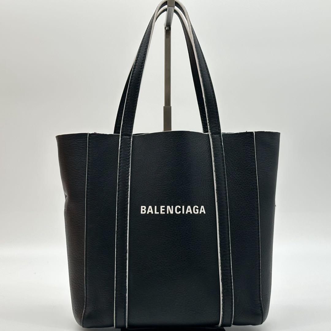 Balenciaga Everyday Tote Xxs Bicolor 2-Way Mini — view 3