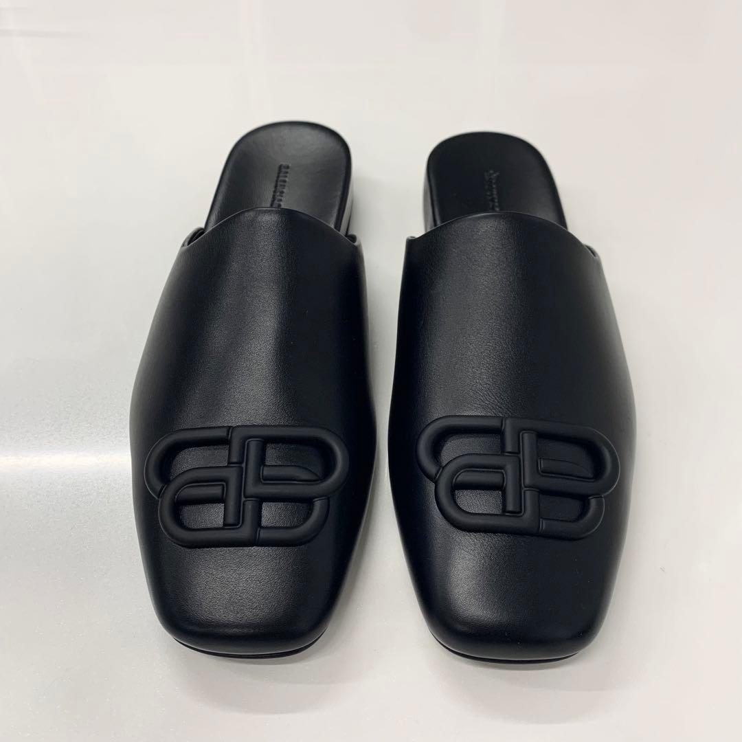 Balenciaga COSY BB Leather Logo Mule Black